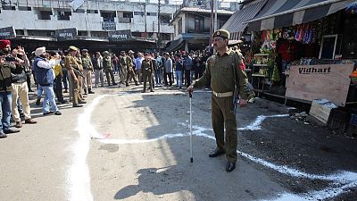الشرطة: انفجار في جامو وكشمير يسفر عن مقتل شخص وإصابة 29