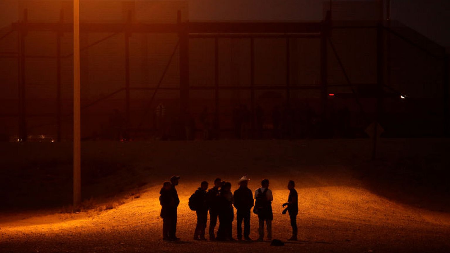 U.S. court says immigrants can challenge quick deportations