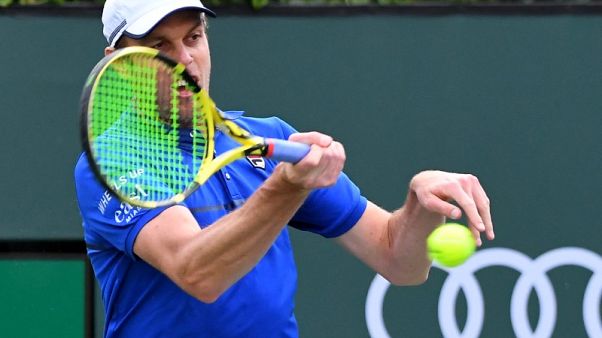 Querrey shakes off sluggish start to advance at Indian Wells Querrey shakes off sluggish start to advance at Indian Wells