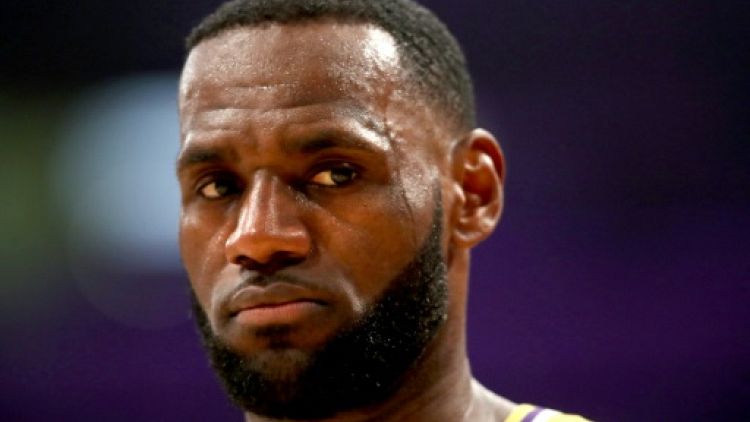 NBA: les Lakers vont ménager LeBron James en réduisant son temps de jeu