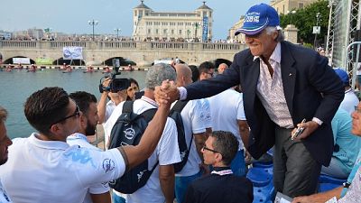 Canoa:Buonfiglio,sul Tevere 6mila pagaie Canoa:Buonfiglio,sul Tevere 6mila pagaie
