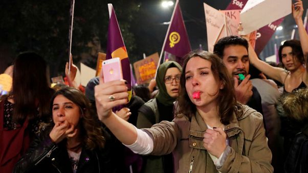 Turkish police use tear gas to break up Women's Day march Turkish police use tear gas to break up Women's Day march