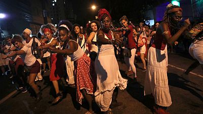 آلاف يتظاهرون في البرازيل في يوم المرأة العالمي