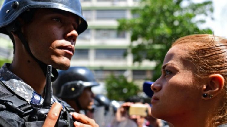 Venezuela: rassemblements pro et anti-gouvernement après la panne géante 