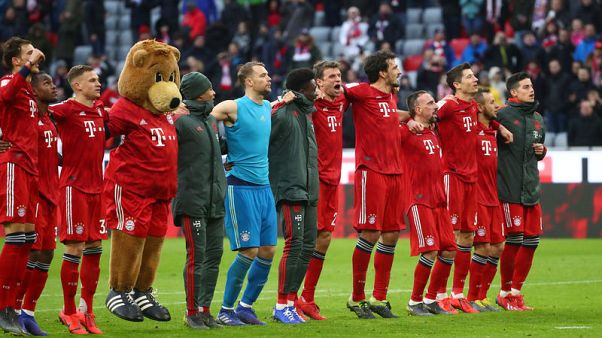 Bayern crush Wolfsburg 6-0 to take over Bundesliga lead Bayern crush Wolfsburg 6-0 to take over Bundesliga lead