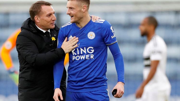 Milestone Vardy double gives Leicester 3-1 win over Fulham
