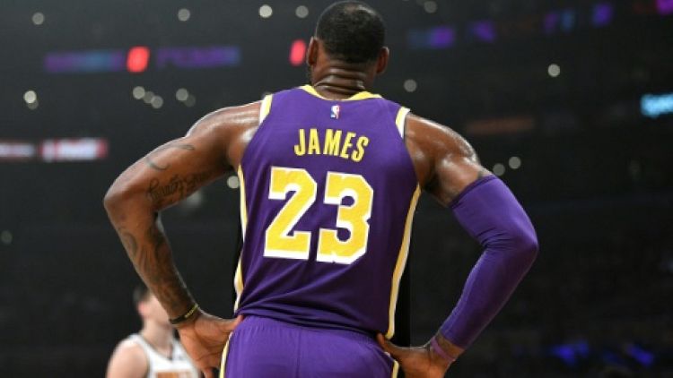 NBA: les Lakers, battus par Boston, pensent déjà à l'avenir
