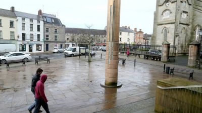 Quand le souvenir des attentats hante une petite ville irlandaise Quand le souvenir des attentats hante une petite ville irlandaise