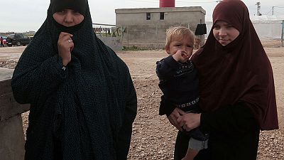 (حصري)بلجيكيتان نبذتا الدولة الإسلامية تخشيان ألا يعود أطفالهما أبدا للوطن
