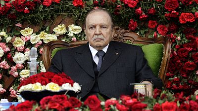 الرئاسة الجزائرية: سيتم طرح دستور جديد للاستفتاء