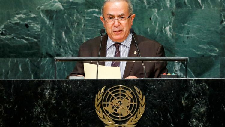 نائب رئيس وزراء الجزائر: قرار بوتفليقة أهم نقطة تحول منذ الاستقلال