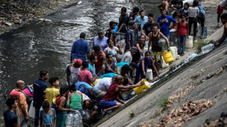 A Caracas, l'obsession de l'eau après des jours de panne
