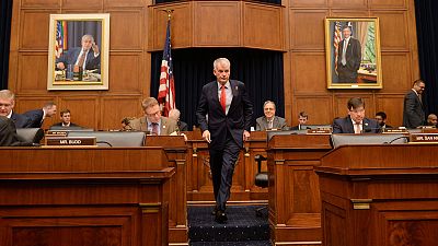 Wells Fargo CEO avoids major stumble at heated congressional hearing Wells Fargo CEO avoids major stumble at heated congressional hearing