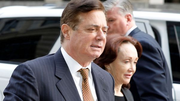 For Manafort's sentencing, a trip to the pre-cellphone era For Manafort's sentencing, a trip to the pre-cellphone era