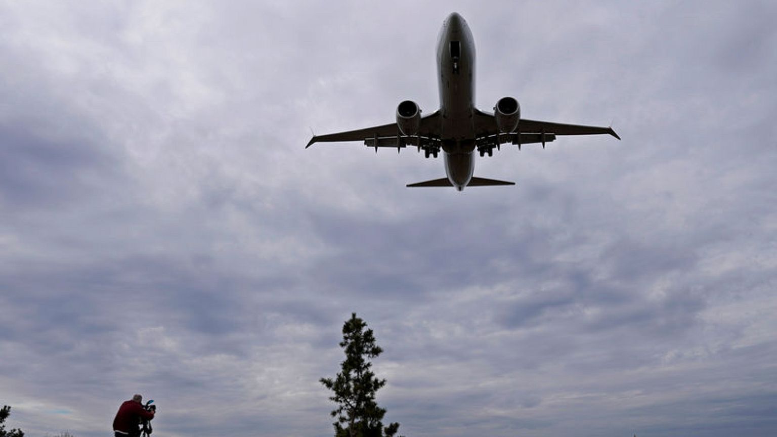 U.S. joins other nations in grounding 737 MAX jets after second crash