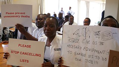Zimbabwe doctors say patients dying due to drug, equipment shortages Zimbabwe doctors say patients dying due to drug, equipment shortages