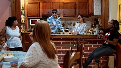 Venezuelans build new life in Spain, fret for homeland Venezuelans build new life in Spain, fret for homeland