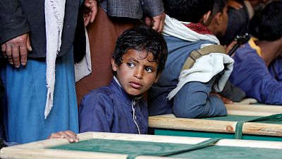 Yemenis bury children killed in Hajjah air strikes Yemenis bury children killed in Hajjah air strikes