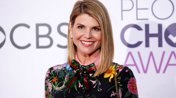 Celebrities lose work, students sue U.S. colleges in admissions scandal Celebrities lose work, students sue U.S. colleges in admissions scandal