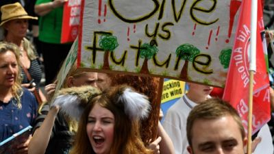 Climat: manif mondiale de la jeunesse pour sauver la planète Climat: manif mondiale de la jeunesse pour sauver la planète