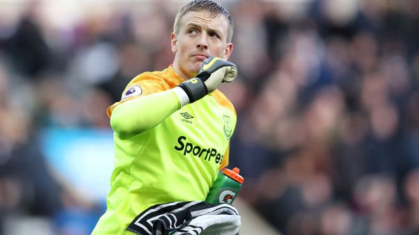 Everton's Pickford must show emotional balance, says Silva Everton's Pickford must show emotional balance, says Silva