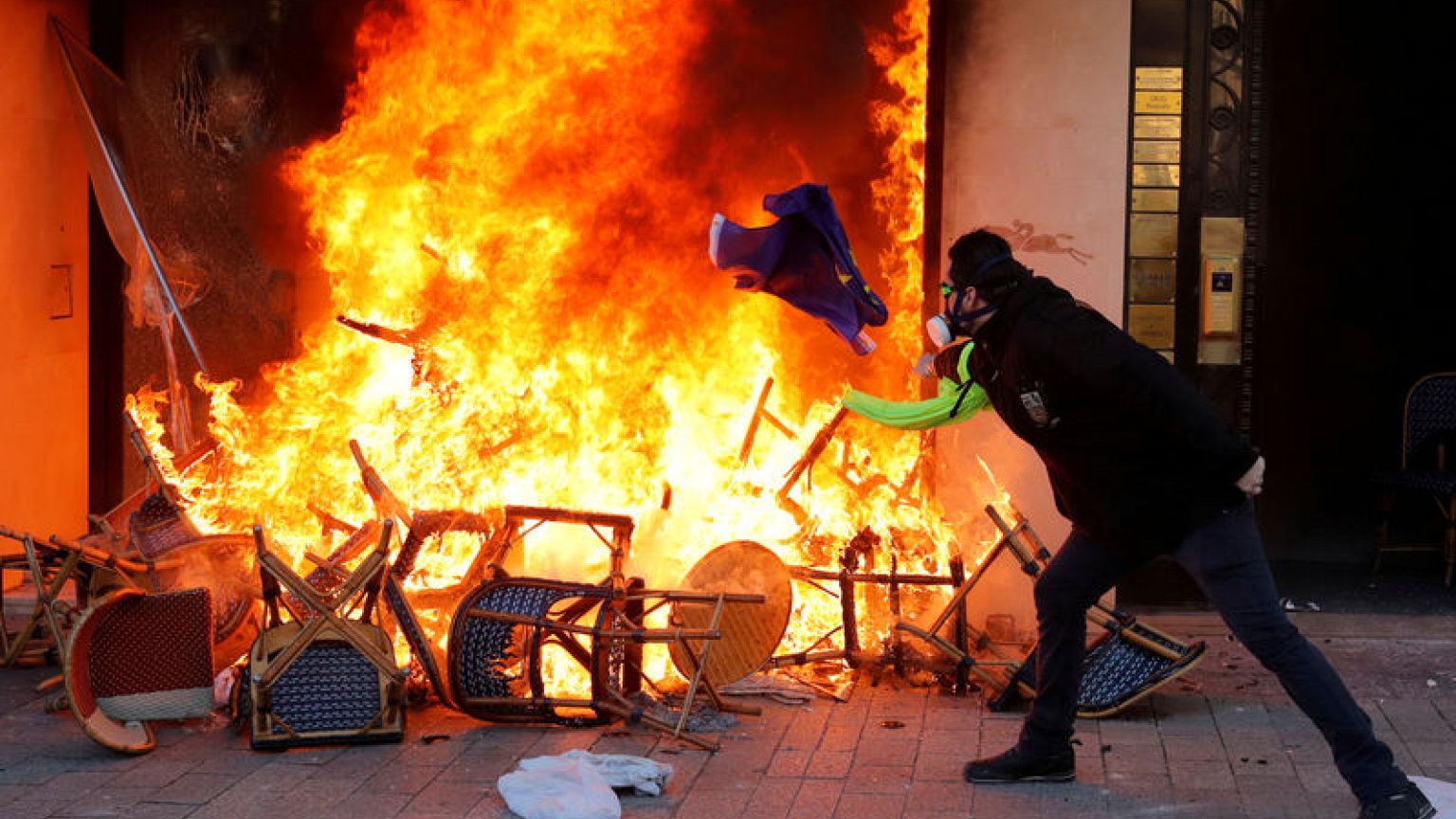 French violence flares as yellow vest protests enter fourth month