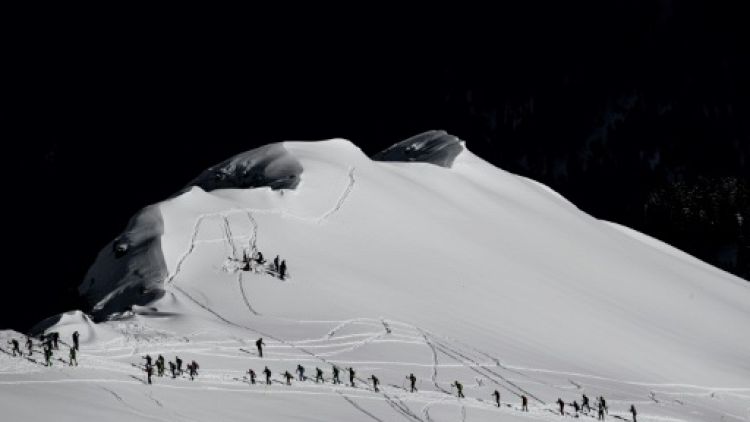 Des skieurs à l'épreuve de la montagne, la Pierra Menta le 16 mars 2019