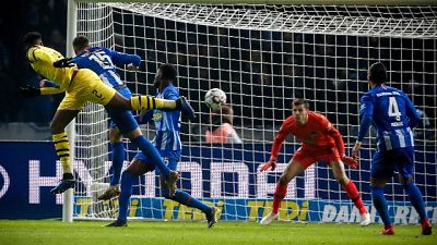 Il Borussia Dortmund soffre, ma vince Il Borussia Dortmund soffre, ma vince