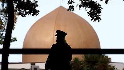الشرطة: ارتفاع عدد قتلى الهجوم على مسجدين في نيوزيلندا إلى 50