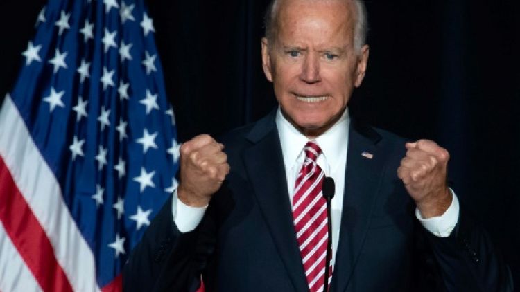 Joe Biden huile son discours de possible candidat à la Maison Blanche