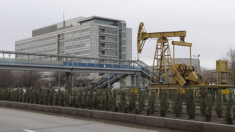 قازاخستان تتوقع متوسط إنتاج النفط دون 1.8 مليون ب/ي بالنصف/1