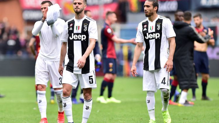 Juventus suffer first league defeat of the season at Genoa