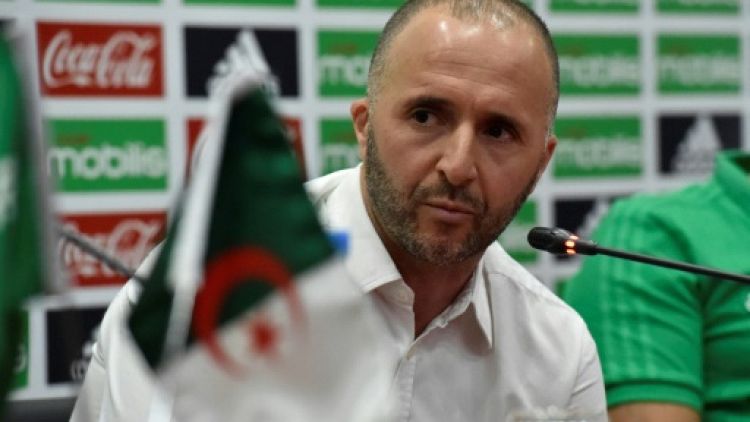Foot: le sélectionneur de l'Algérie apporte son soutien aux manifestants