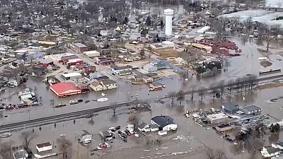 فيضانات في ولايات أمريكية وتوقعات بارتفاع منسوب مياه الأنهار خلال أيام