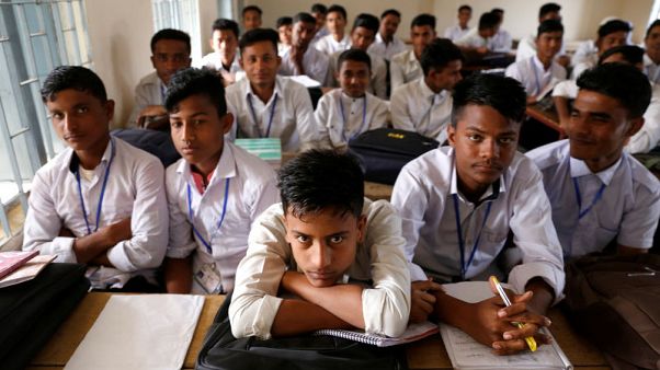 Rohingya 'lost generation' struggle to study in Bangladesh camps Rohingya 'lost generation' struggle to study in Bangladesh camps