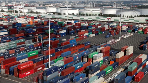EU trade surplus with U.S. expands, deficit with China grows EU trade surplus with U.S. expands, deficit with China grows