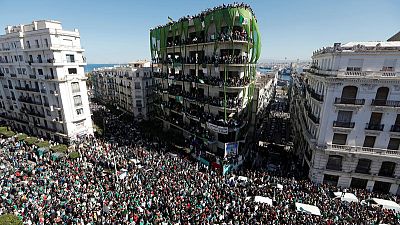 رئيس الأركان :الجيش الجزائري يجب أن يكون مسؤولا عن إيجاد حل للأزمة