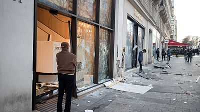 France to ban 'yellow vest' protests if violent groups take part - PM France to ban 'yellow vest' protests if violent groups take part - PM