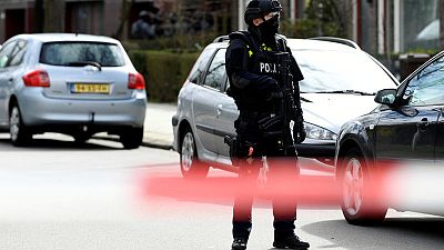 هيئة الإذاعة الهولندية: اعتقال الشخص المشتبه بإطلاقه النار في أوتريخت هيئة الإذاعة الهولندية: اعتقال الشخص المشتبه بإطلاقه النار في أوتريخت