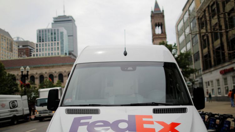 FedEx misses earnings estimates, cuts full-year EPS forecast again