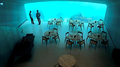 "أندر" أول مطعم أوروبي تحت الماء يفتح أبوابه في النرويج