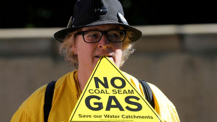 Australian state poll threatens $2 billion coal seam gas project