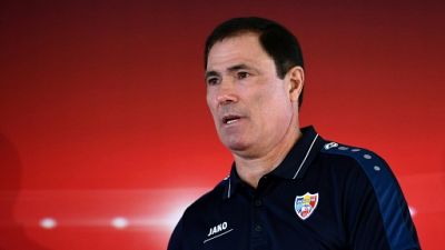 Euro-2020: la France, "l'adversaire le plus difficile de notre histoire", dit le sélectionneur moldave Euro-2020: la France, "l'adversaire le plus difficile de notre histoire", dit le sélectionneur moldave
