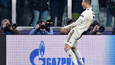 Uefa: multa di 20.000 euro per Ronaldo Uefa: multa di 20.000 euro per Ronaldo