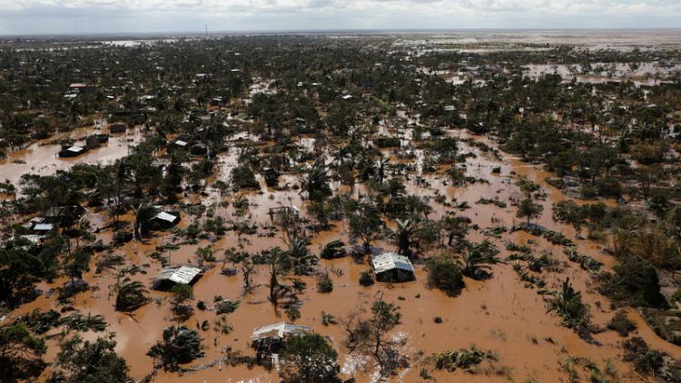 وزير: ارتفاع عدد ضحايا إعصار في موزامبيق إلى 242 قتيلا