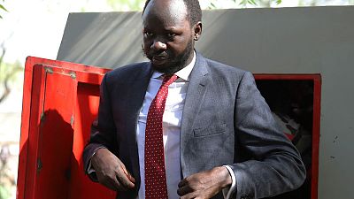 خبير اقتصادي بارز بجنوب السودان يمثل أمام المحكمة بعد أشهر من الاحتجاز