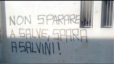 Scritta shock contro Salvini a Lecce