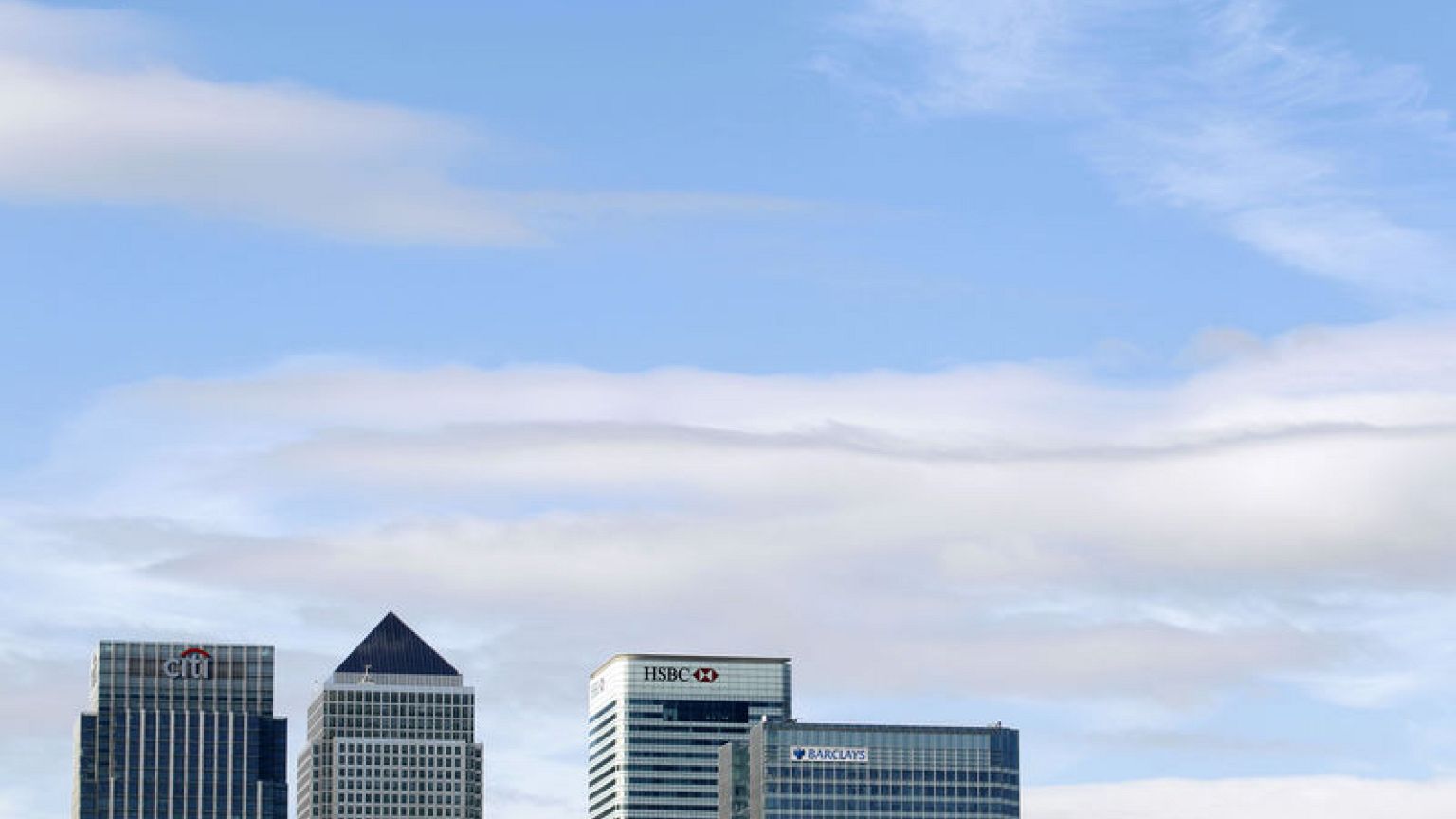 No-deal Brexit risk rising again, some banks say