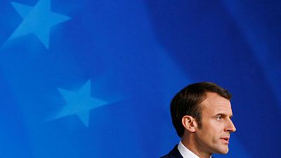ماكرون يشيد بهزيمة الدولة الإسلامية ويصفه بأنه نهاية "خطر كبير" على فرنسا