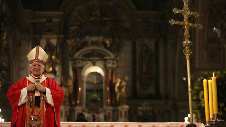 بابا الفاتيكان يقبل استقالة كاردينال متهم بالتستر على انتهاكات جنسية